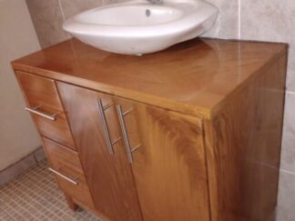 Muebles de baño de calidad diseñados por emprendedores salvadoreños